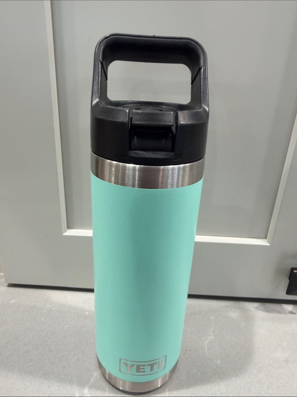 18 OZ Yeti Rambler Bottle in Mint Green with Black Lid